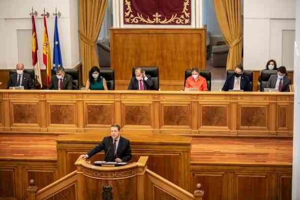 García-Page presenta una región referente en telecomunicaciones y energías renovables y anuncia importantes avances en materia vivienda, comunicaciones y agricultura ecológica