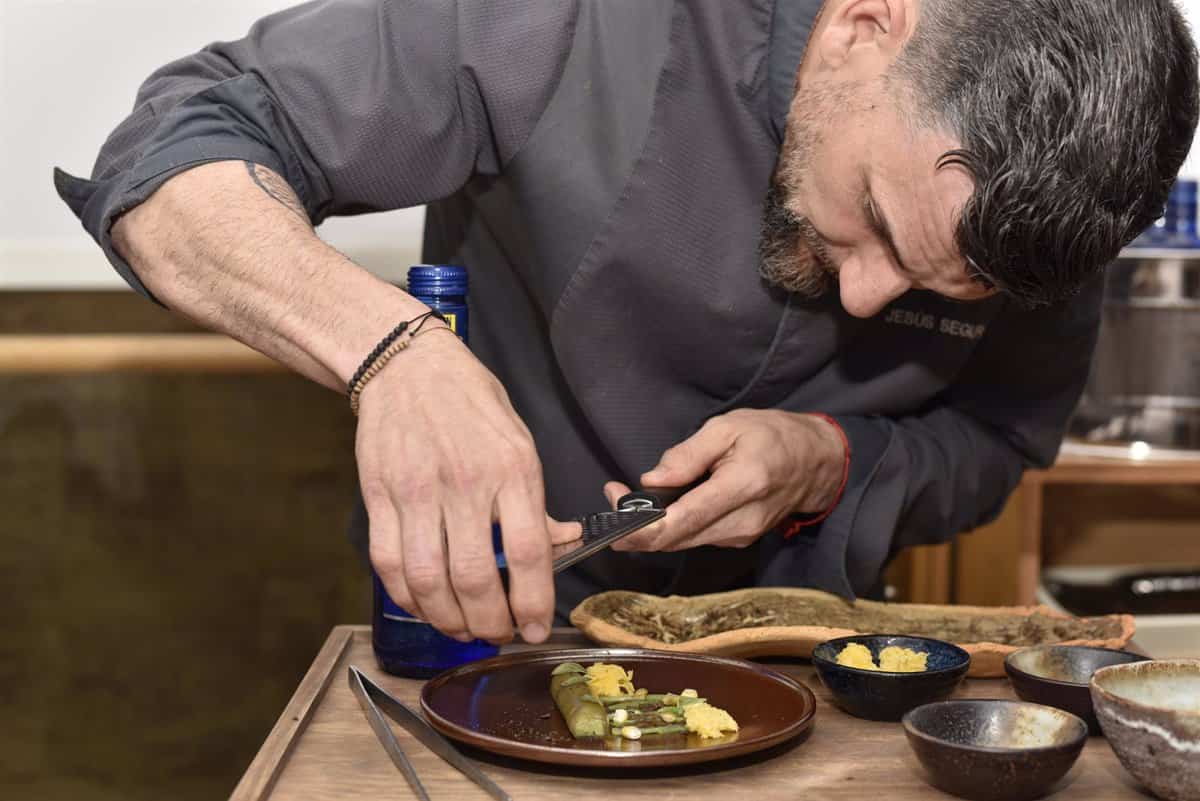 El chef Jesús Segura pilota una aventura gastronómica desde Cuenca a Nicoya (Costa Rica) de la mano de Solán de Cabras