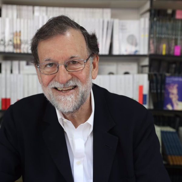 Rajoy firma su libro ‘Política para adultos’ este martes en Cuenca