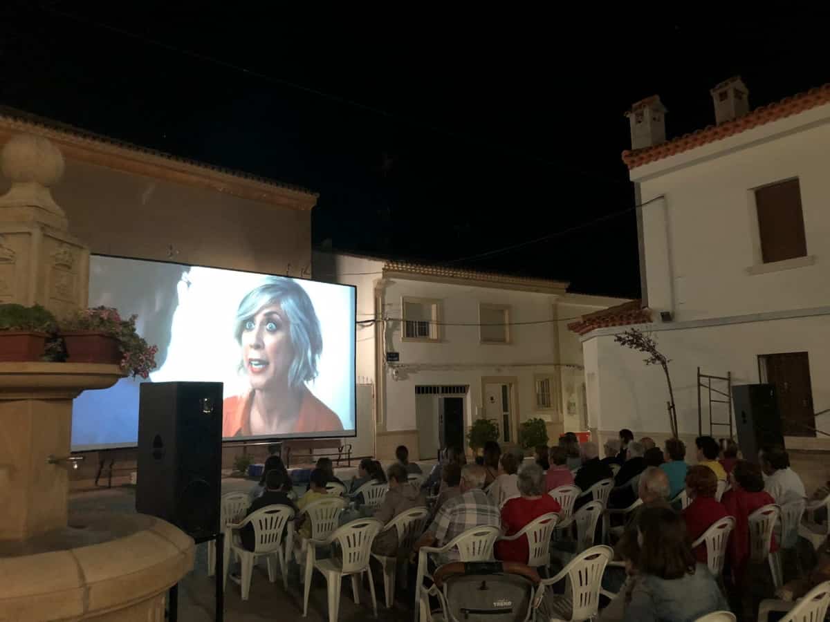 El programa Cine en el Ámbito Rural de la Diputación de Cuenca con una  financiación de 18.000 euros llegará a 15 municipios de toda la provincia
