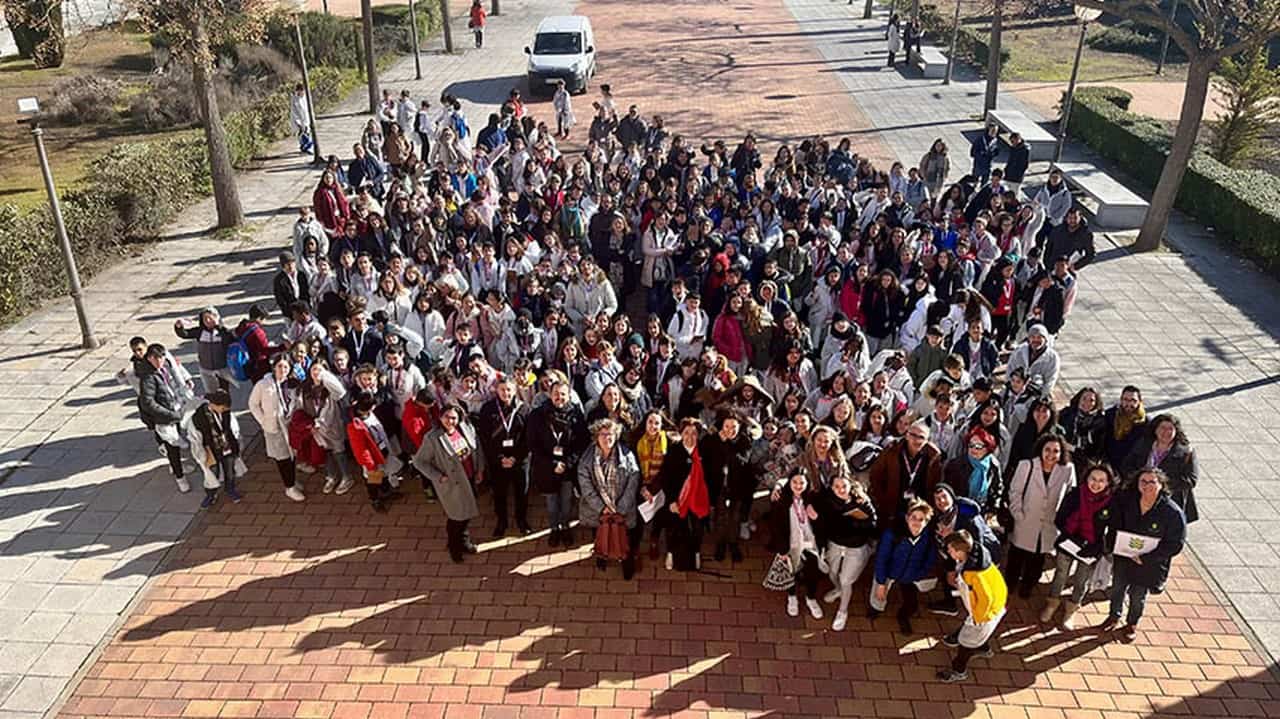El Ayuntamiento de Ciudad Real y la Universidad de Castilla-La Mancha organizan diferentes actividades por el Día de la Mujer y la Niña en la Ciencia, que se conmemora el 11 de febrero, y que ha reunido a más de cinco mil escolares
