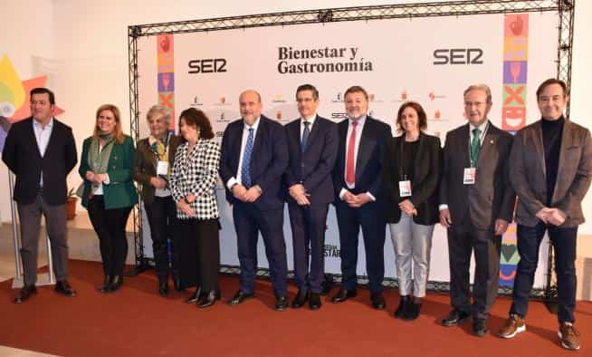 El Gobierno regional compromete su apoyo a todos los actos organizados con motivo de la Capitalidad Gastronómica de Cuenca