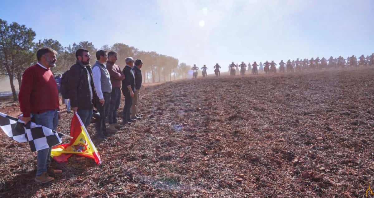Caballero asistió  a la prueba puntuable del Campeonato nacional de Cross Country celebrada ayer en Cózar