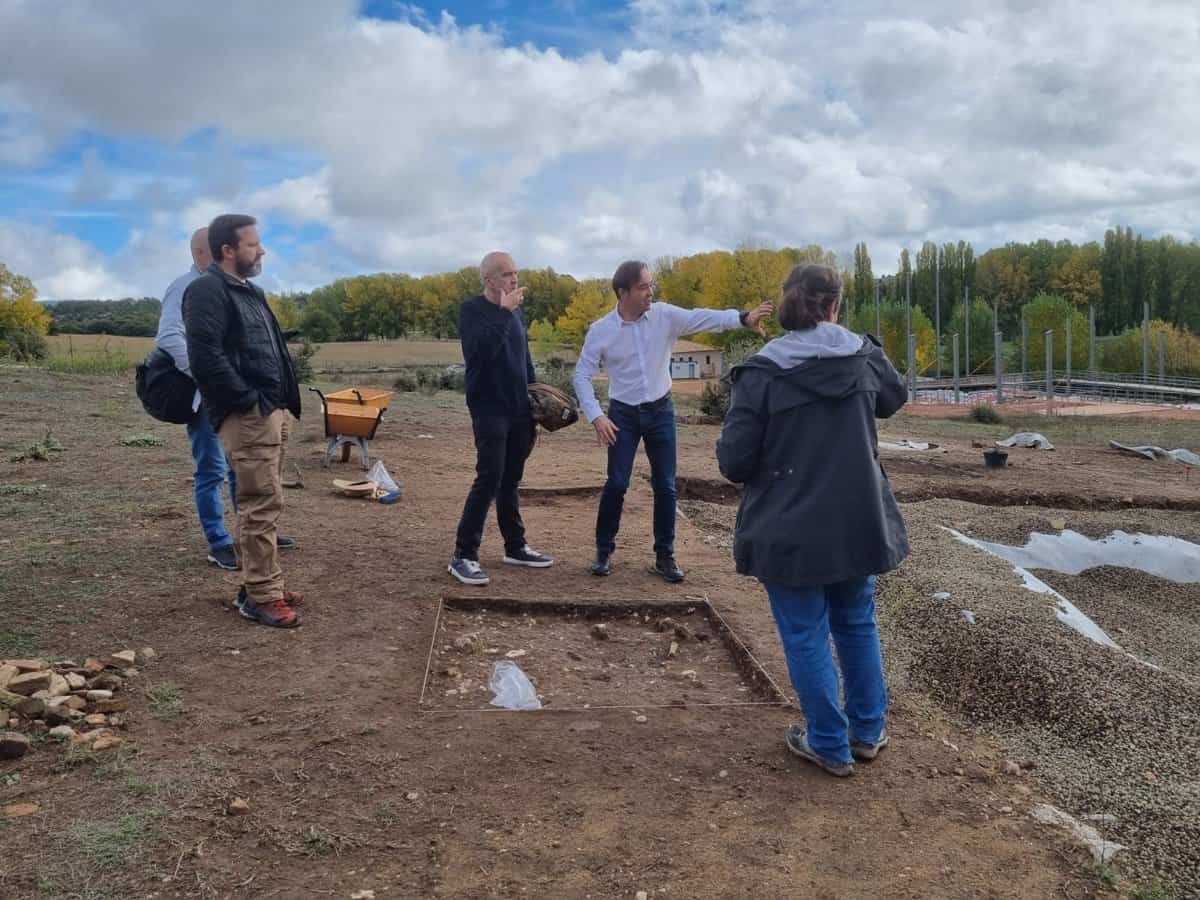 Recual lidera el mejoramiento de enclaves históricos de Noheda, Segóbriga y Barchín del Hoyo con la ayuda de 30 personas.