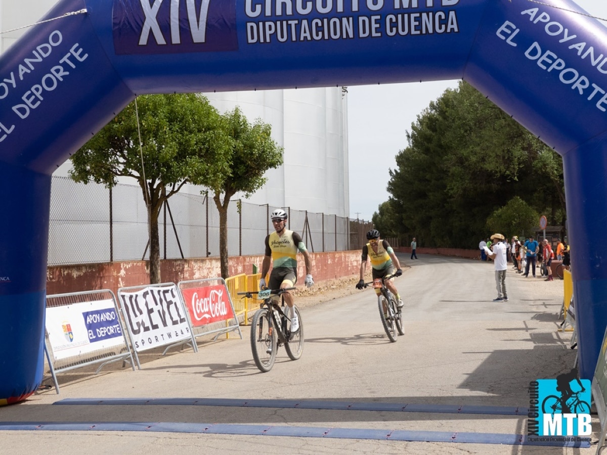 Ganadores de la XII Carrera MTB Virgen de Rus: Javier Gómez y Paula Plaza la próxima cita es el 6 de mayo en Sisante