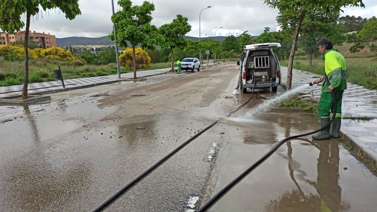 38 litros por m2 de lluvia provoca 10 intervenciones de bomberos en Cuenca.
