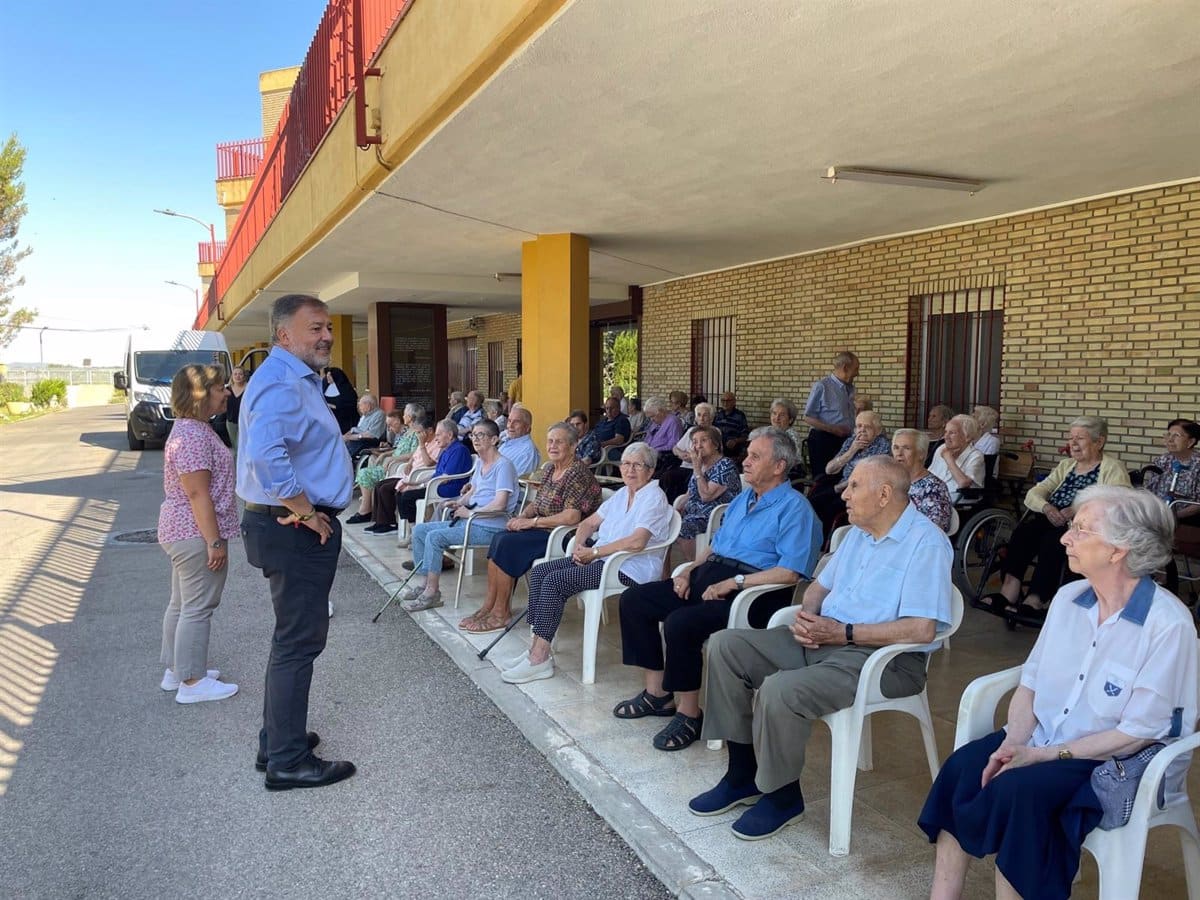 Dolz valora el legado centenario de las Hermanitas de los Ancianos Desamparados en Cuenca