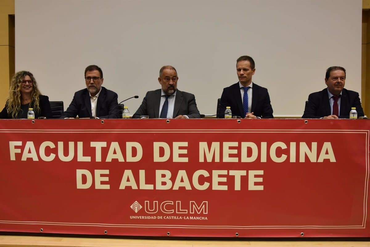 Inauguración del grado de Psicología en la Universidad de Castilla-La Mancha: una «docencia muy directa» y «de muchísima calidad».