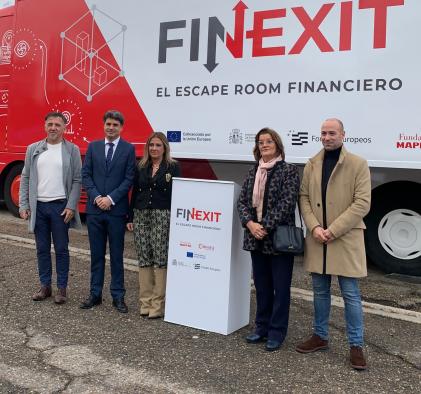 El Gobierno regional elogia el programa ‘Finexit Emerge’ como modelo de aprendizaje financiero