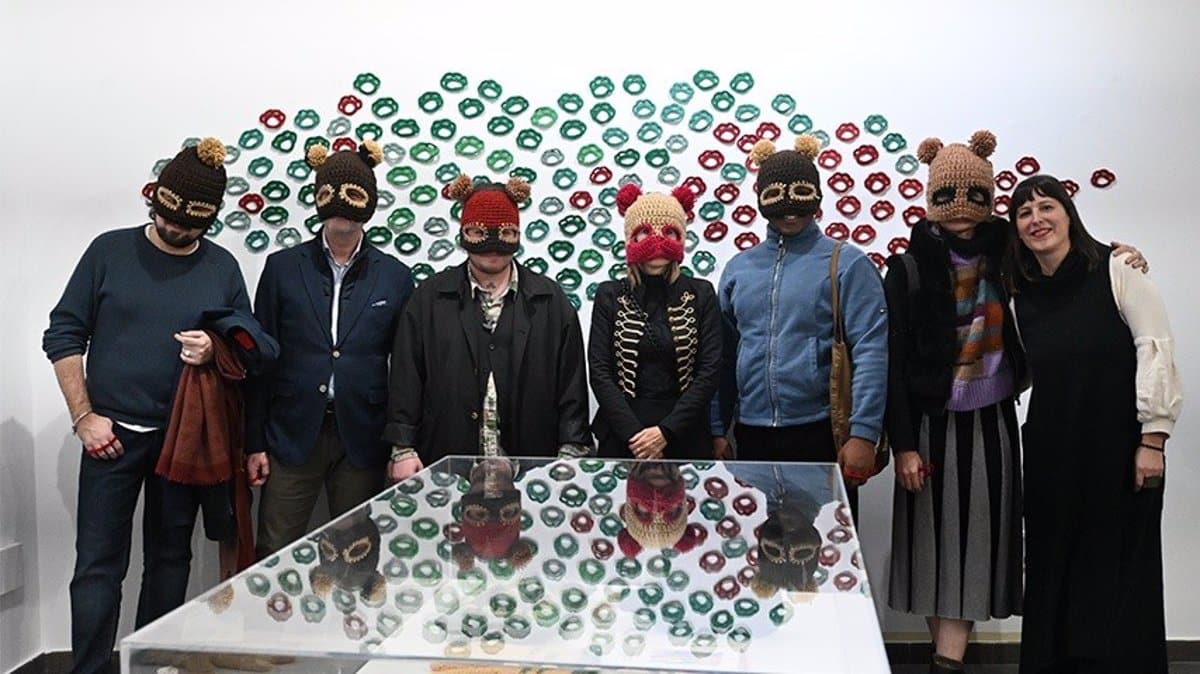 Cuenca Presenta ‘Tejido Conectivo’, La Trayectoria Artística De Isis Saz A Través De Lanas Y Telas