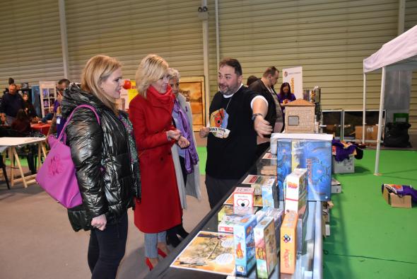 El gobierno regional colabora con la asociación ‘Dados Colgados’ en cuarta edición del salón ‘Cuenca Juega’