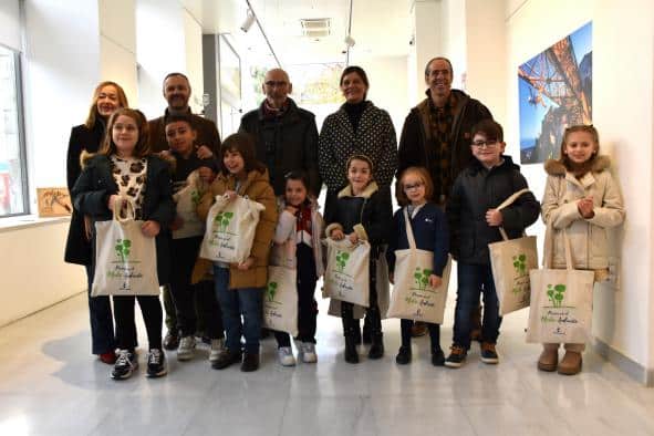 Felicidades a los Ganadores del Concurso de Dibujo «¿Cómo te Imaginas el Nuevo Hospital Universitario de Cuenca?»