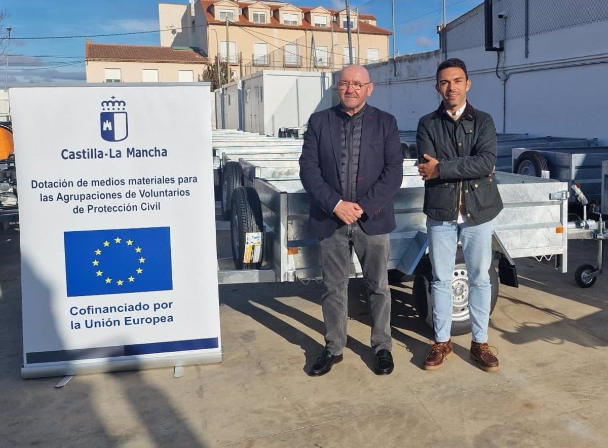 Hasta 36 Agrupaciones de Protección Civil de C-LM Adquieren Remolques Con Depósito de Agua Para Mejorar Su Efectividad