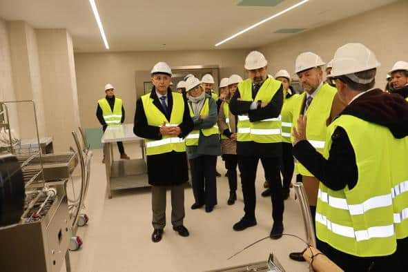 tecnología punta y total automatización.