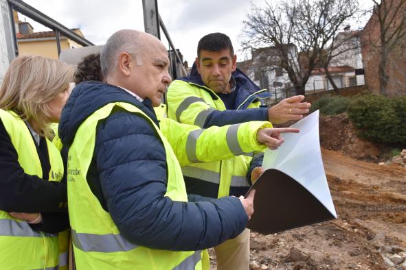 Avanzan las obras en las carreteras de Mira y Landete tras la dana