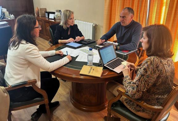 Colaboración entre gobierno regional y ayuntamiento de Tarancón para facilitar acceso a la vivienda