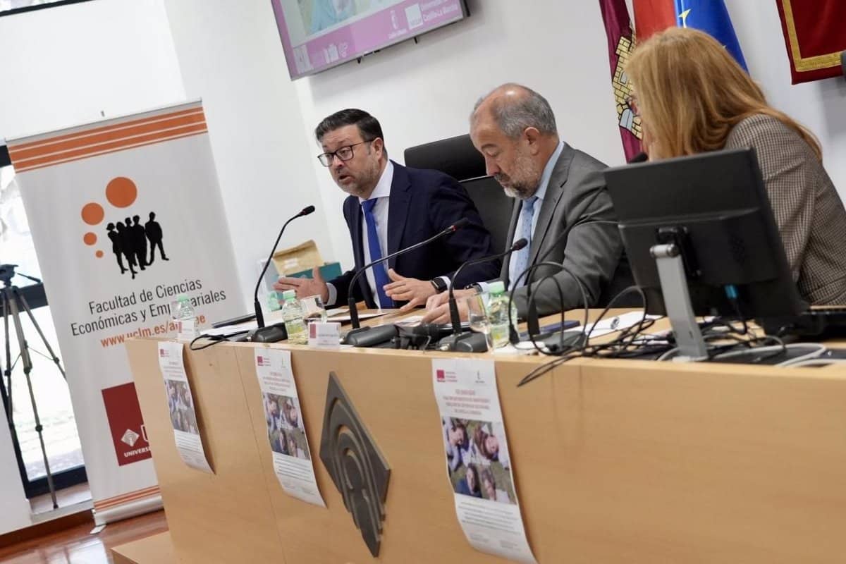 El profesorado de C-LM se capacita para orientar a los alumnos sobre la nueva Prueba de Acceso a la Universidad