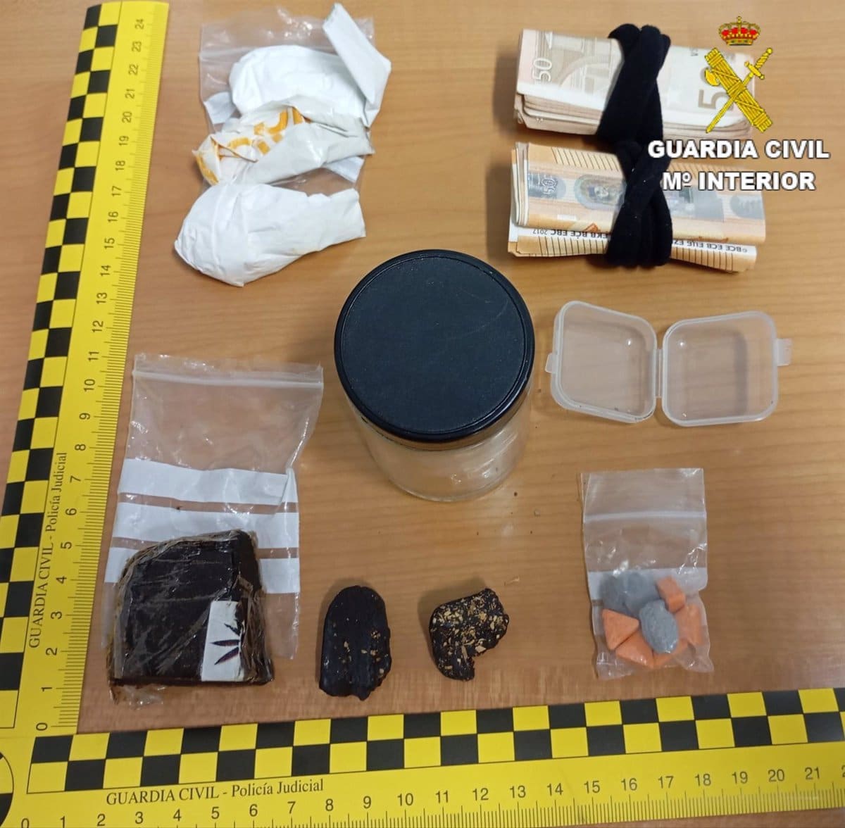 Detenido en Torrejoncillo del Rey por posesión de diversas sustancias estupefacientes durante un control policial