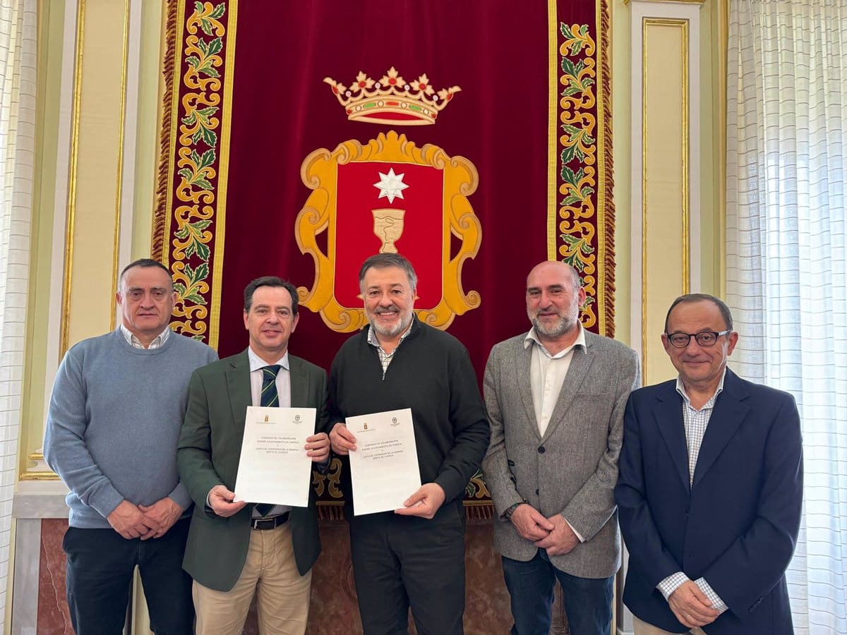 El Ayuntamiento de Cuenca renueva su convenio de colaboración con la Junta de Cofradías para Semana Santa
