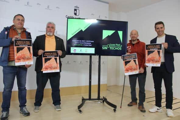 El gobierno regional se suma al proyecto ‘Castilla-La Mancha sin techos’ para acercar el montañismo a personas con discapacidad