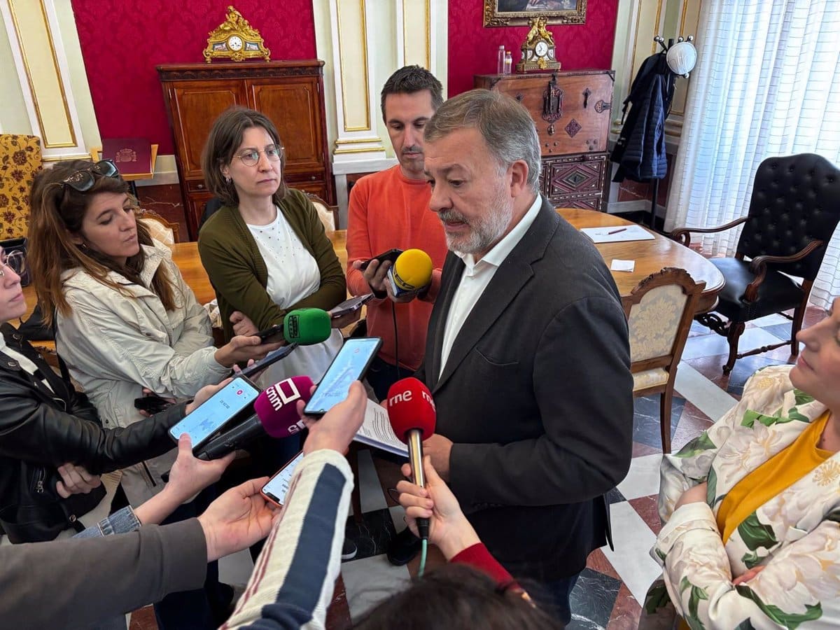 Los pasajeros del AVE varado y el suministro de agua, grandes desafíos del Ayuntamiento de Cuenca
