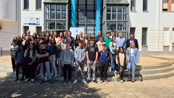 El Gobierno regional impulsa la FP en el IES ‘Fernando de los Ríos’ de Quintanar del Rey con el programa ‘Vocaciones Dualiza’