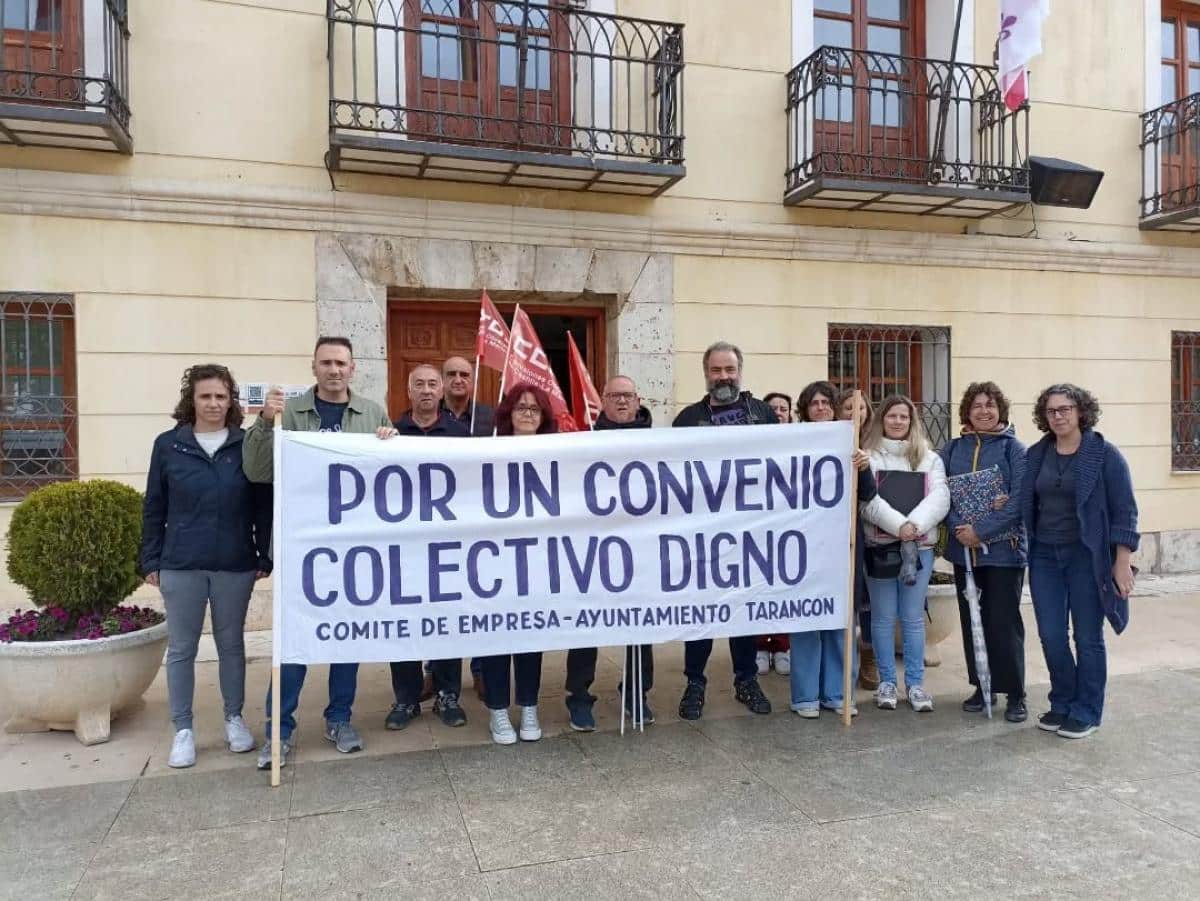 Protestas en Tarancón para Exigir un Convenio Justo en el Ayuntamiento