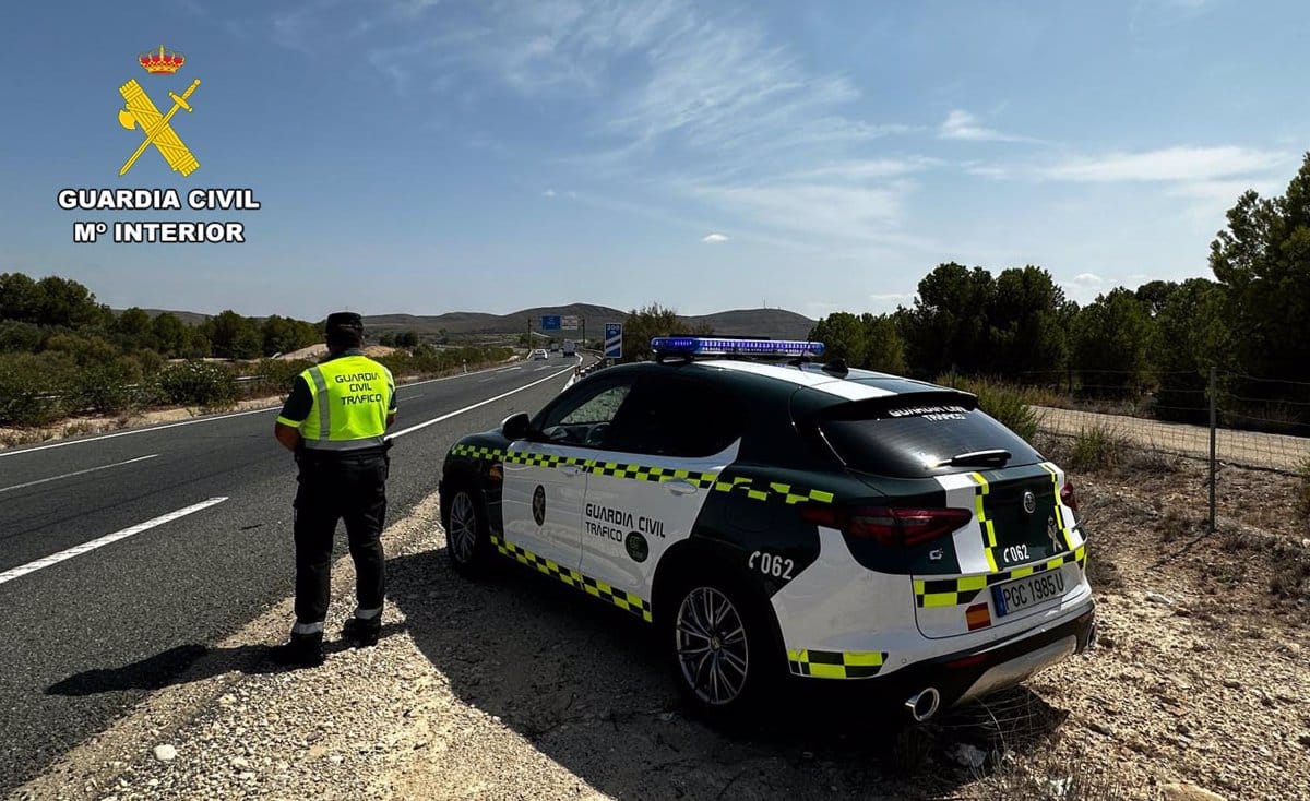 Investigan al conductor que circulaba a 225 km/h en un tramo de 120 en Las Pedroñeras