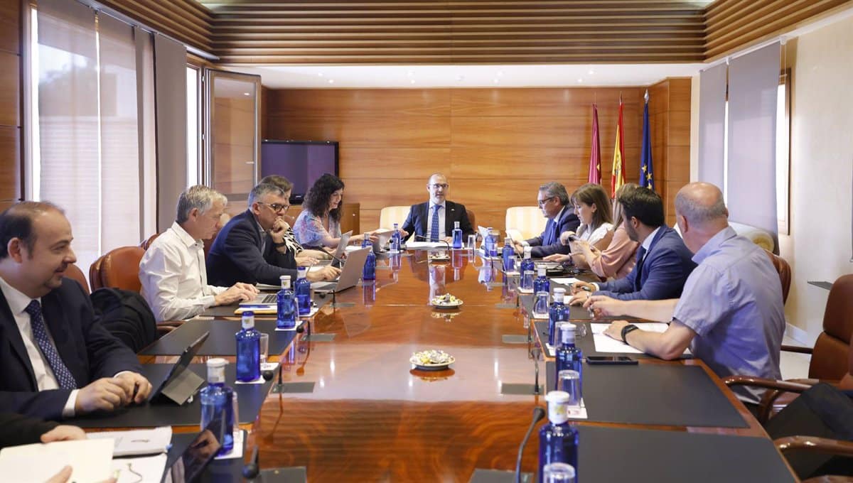 La ley de representatividad de organizaciones agrarias se debatirá en el pleno de las Cortes de C-LM este jueves