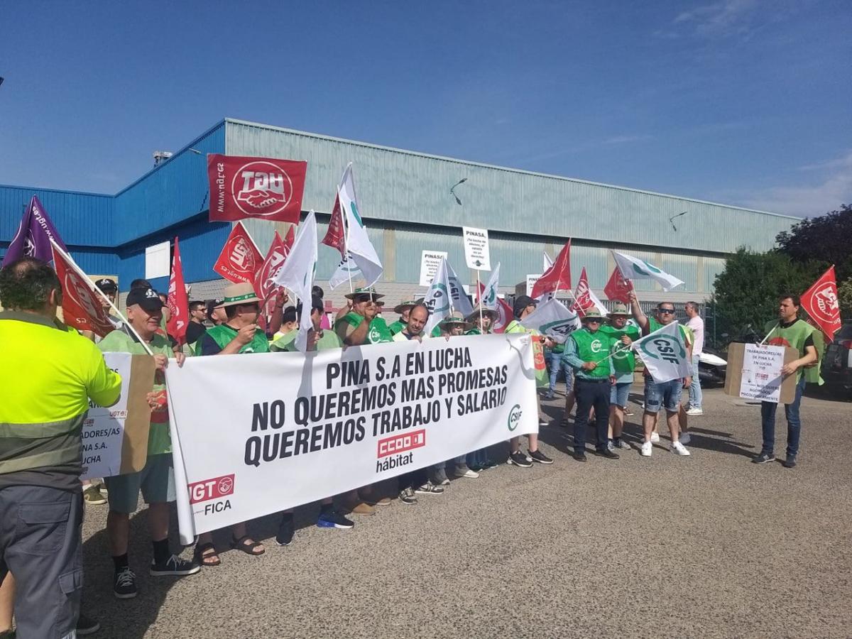 Trabajadores de PINASA se concentran nuevamente por falta de pago de dos meses