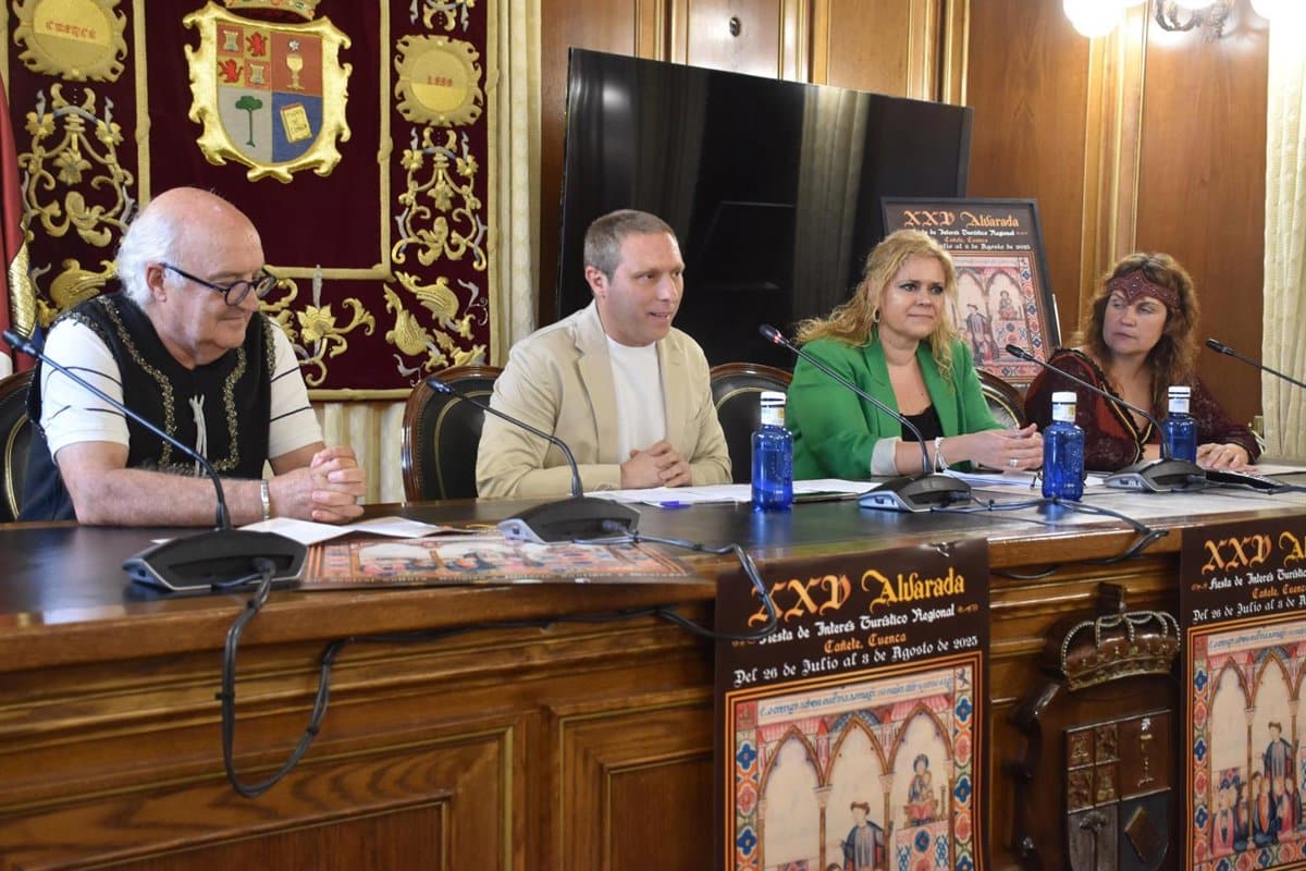 Este mes llegarán los primeros vehículos a los nuevos parques de bomberos de Cañete y Priego