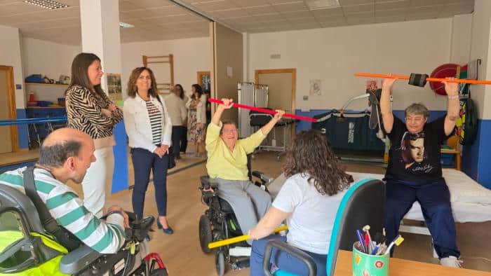 El Gobierno de Castilla-La Mancha incrementa la inversión y los apoyos especializados para la atención a la discapacidad física grave en Cuenca.
