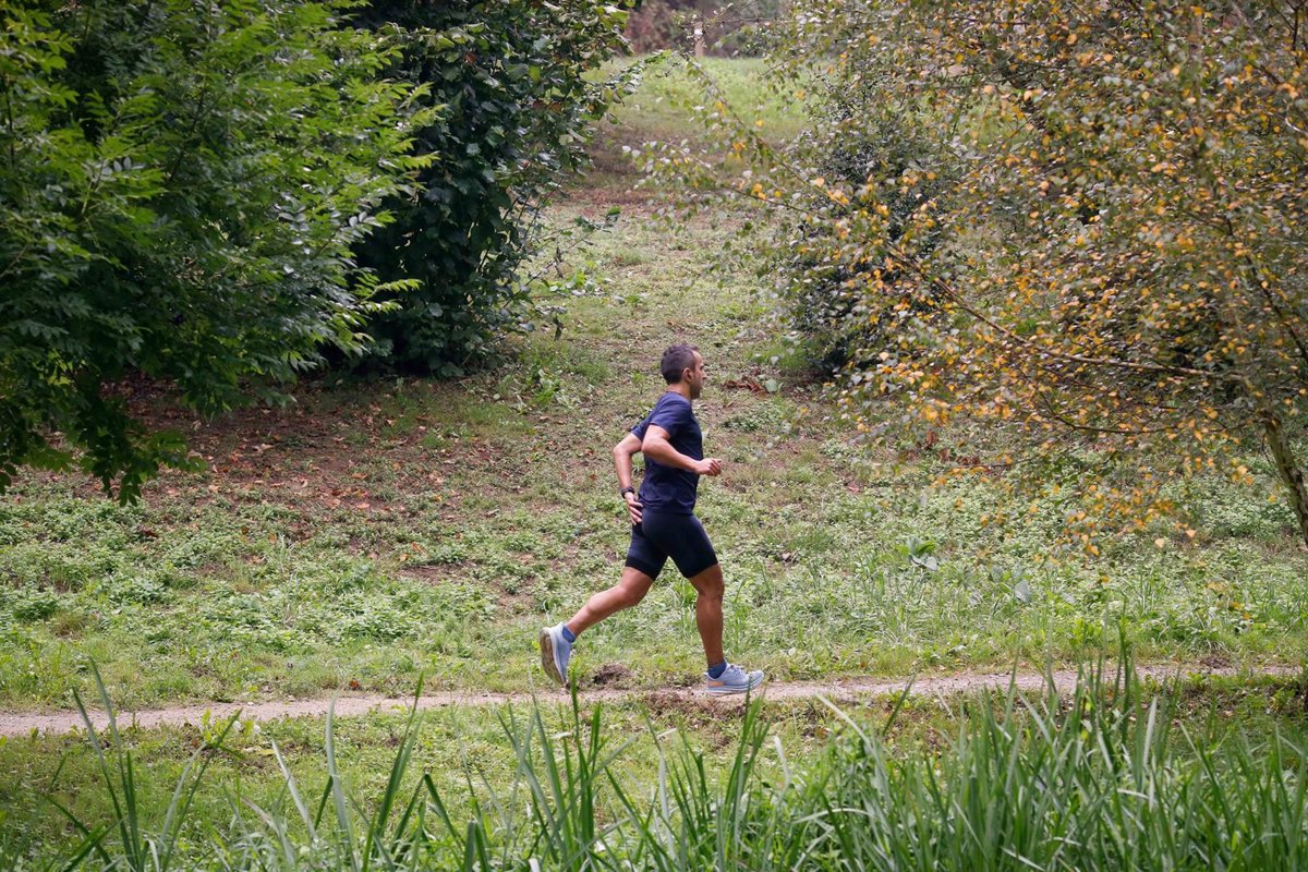 Las temperaturas suben desde el viernes, con máximas superiores a 32ºC en el sur peninsular y el domingo llega una borrasca.