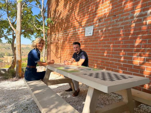 La delegada de la Junta apoya a los pueblos pequeños en su visita al Castillo de Albaráñez para fomentar su desarrollo provincial