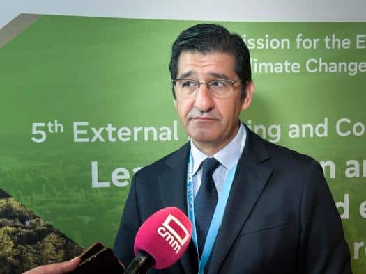 Castilla-La Mancha solicita a Europa inversiones en redes energéticas para impulsar el desarrollo regional y la sostenibilidad.