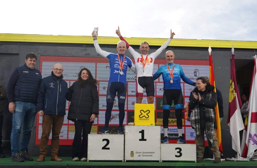 La selección regional firma una gran competición en el nacional CX de Tarancón y suma su primer oro con Juan Moya