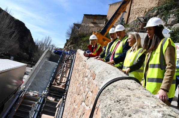 Colaboración para mejorar la movilidad en Cuenca con el Gobierno regional y el Ayuntamiento