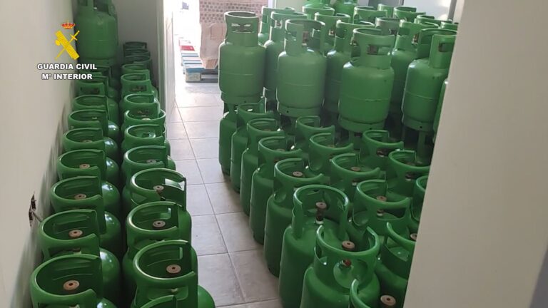 Desarticulada una red dedicada al tráfico ilegal de gases fluorados en diez provincias
