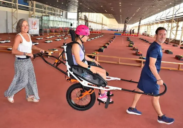 Club Corricollano: ocho personas con discapacidad al Pico Veleta