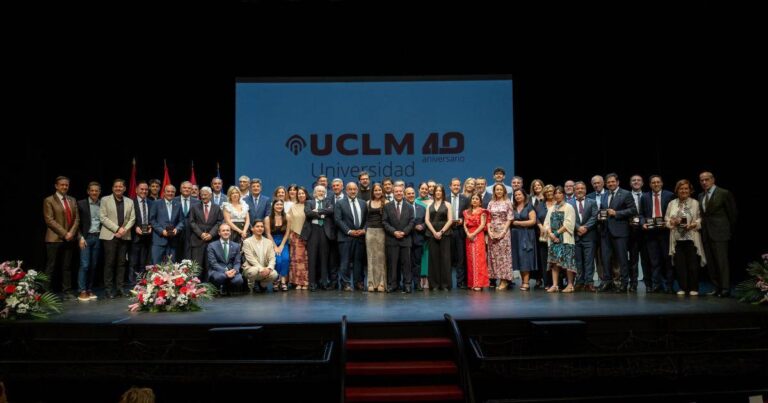 Emiliano García‑Page anuncia nuevo pacto con la UCLM para 2027