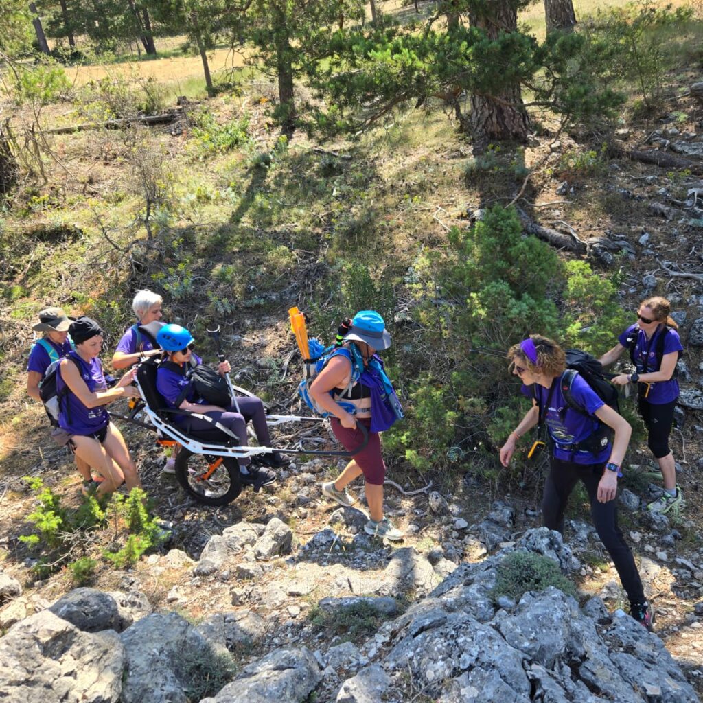 20 mujeres completan 80 km por la Serranía de Cuenca